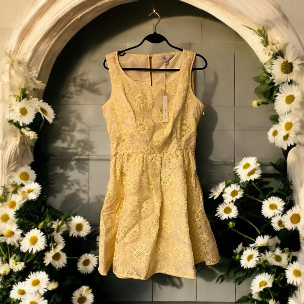 NWT Lauren Conrad Yellow Floral Lace Fit & Flare Dress
